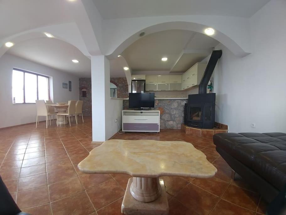 Casa Farmak - 4 Bedroom Lux Apartment With Infinity Pool & Lake View Ohri Dış mekan fotoğraf